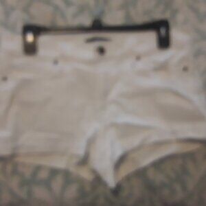 Ladies Abercrombie & Fitch W28 Distressed White Roll Up Shorts